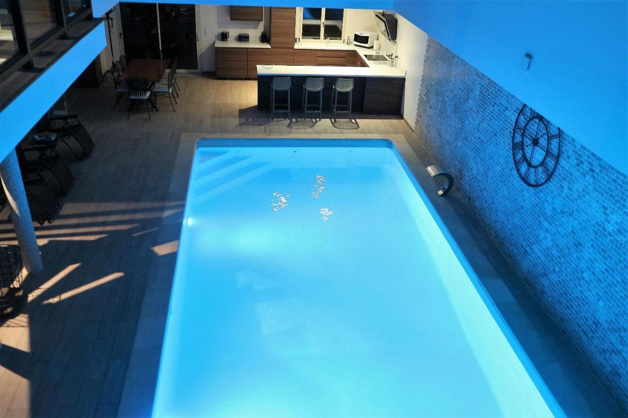 Gite Jet D'Eau Avec Piscine Interieure 30 Minutes Versailles Montainville  Экстерьер фото